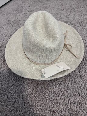 Target Beige-Tone Fedora with Slim Accent Band